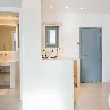 Aba ηospitalite Paros- The Luxury Suite, Naousa, Paros Apartment *